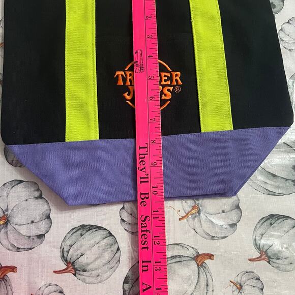 NWT Trader Joe’s Mini Tote Set Of 4 Halloween Trick Or Treat Bags Amazing Color - Picture 8 of 10